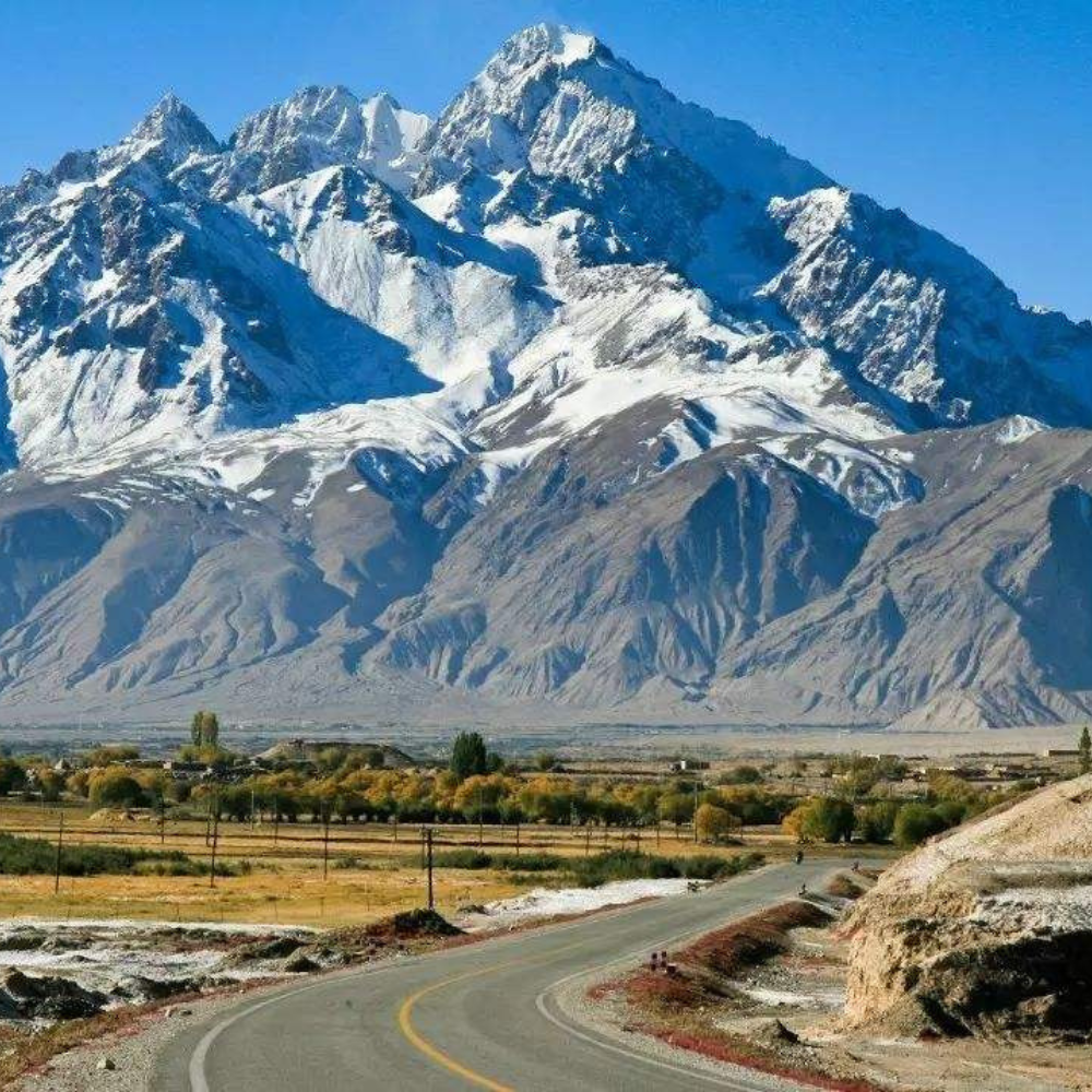 PAKISTAN & CHINA - ACROSS THE KARAKORAM